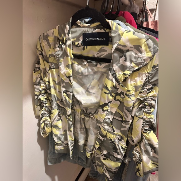 Calvin Klein Windbreaker - Picture 1 of 5
